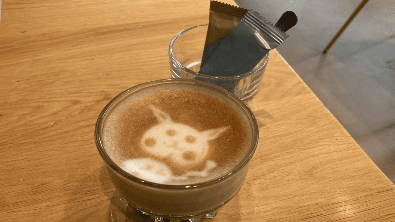 Pikachu latte art